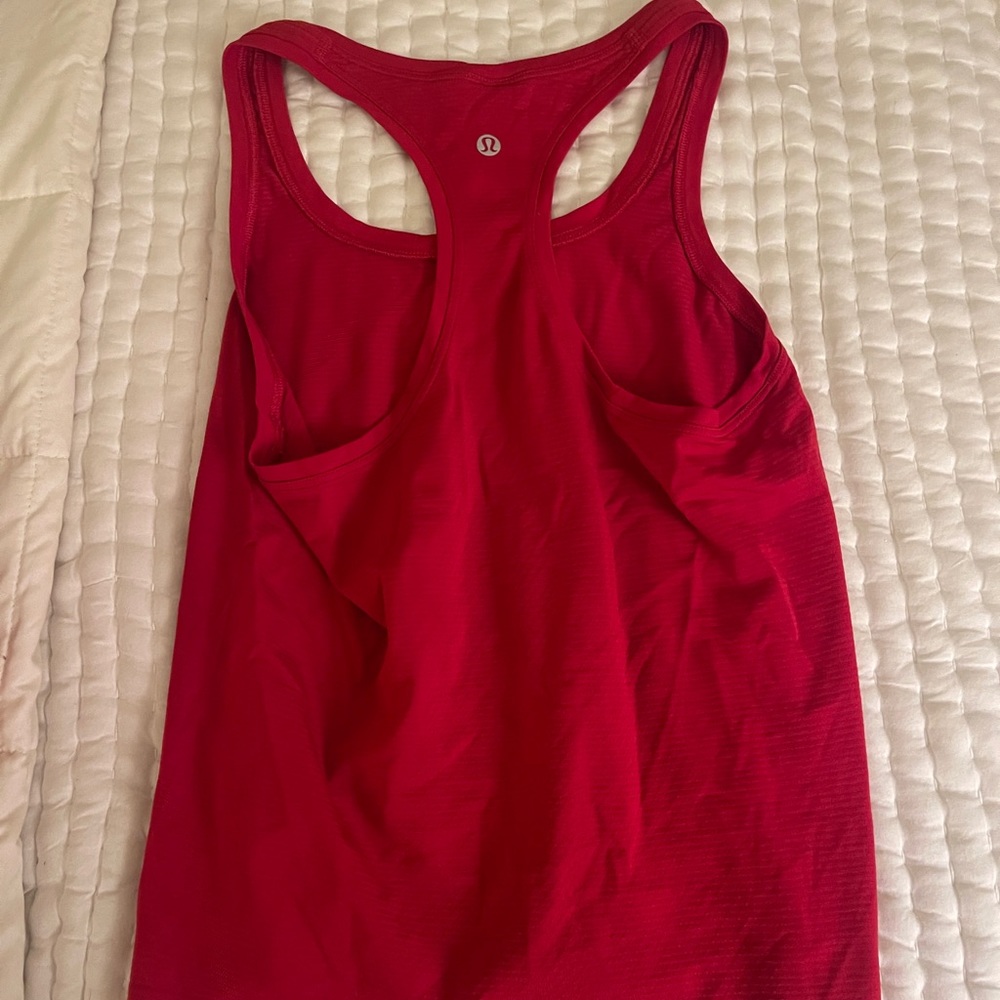LULULEMON Swiftly Racerback Size 6 Race Length DARK RED